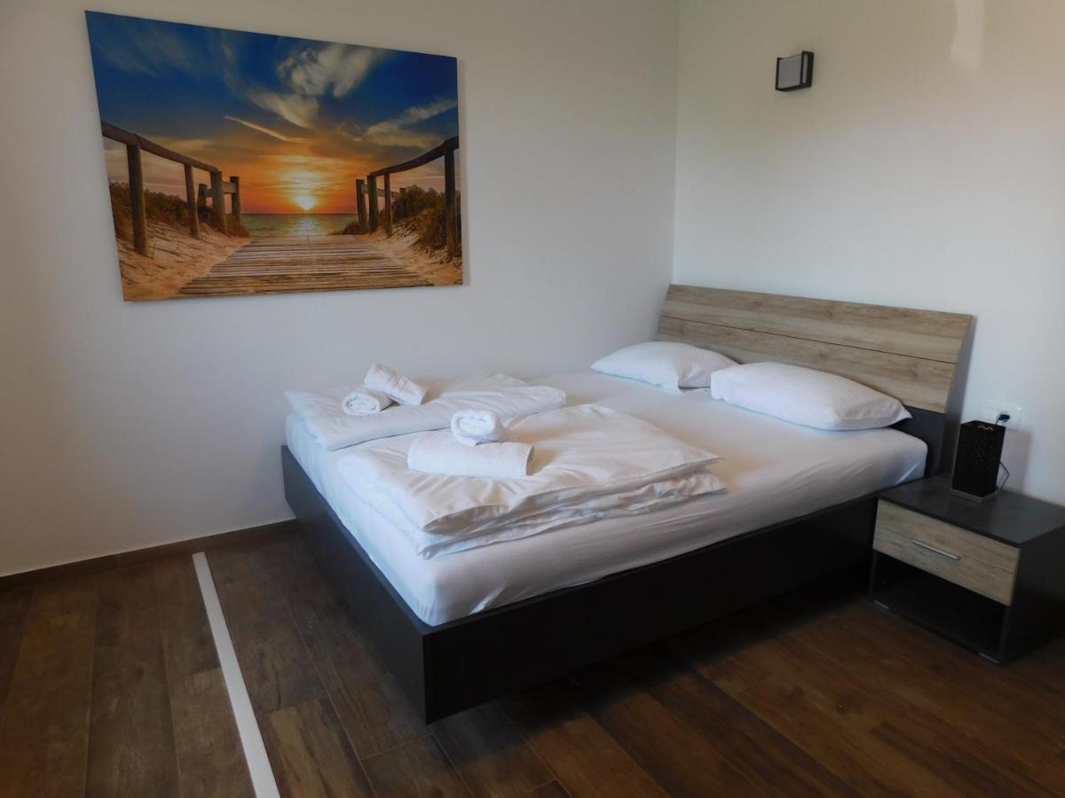 Active Chillax Oasis Apartments Ankaran Exteriér fotografie