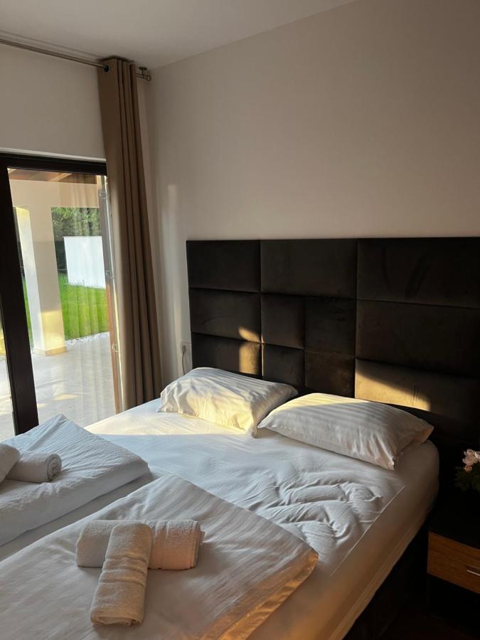 Active Chillax Oasis Apartments Ankaran Exteriér fotografie