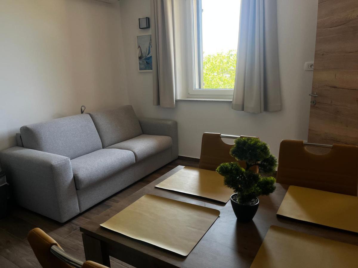 Active Chillax Oasis Apartments Ankaran Exteriér fotografie