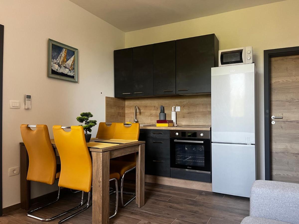 Active Chillax Oasis Apartments Ankaran Exteriér fotografie